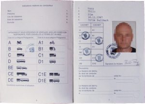 Kaufen Sie einen internationalen Führerschein online