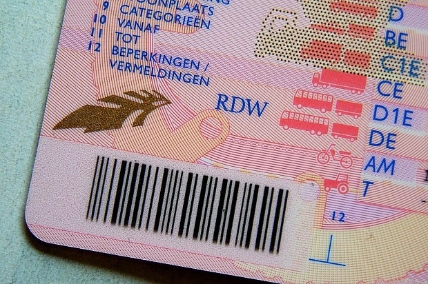 Kaufen Sie einen voll ausgestatteten RDW-registrierten niederländischen Führerschein