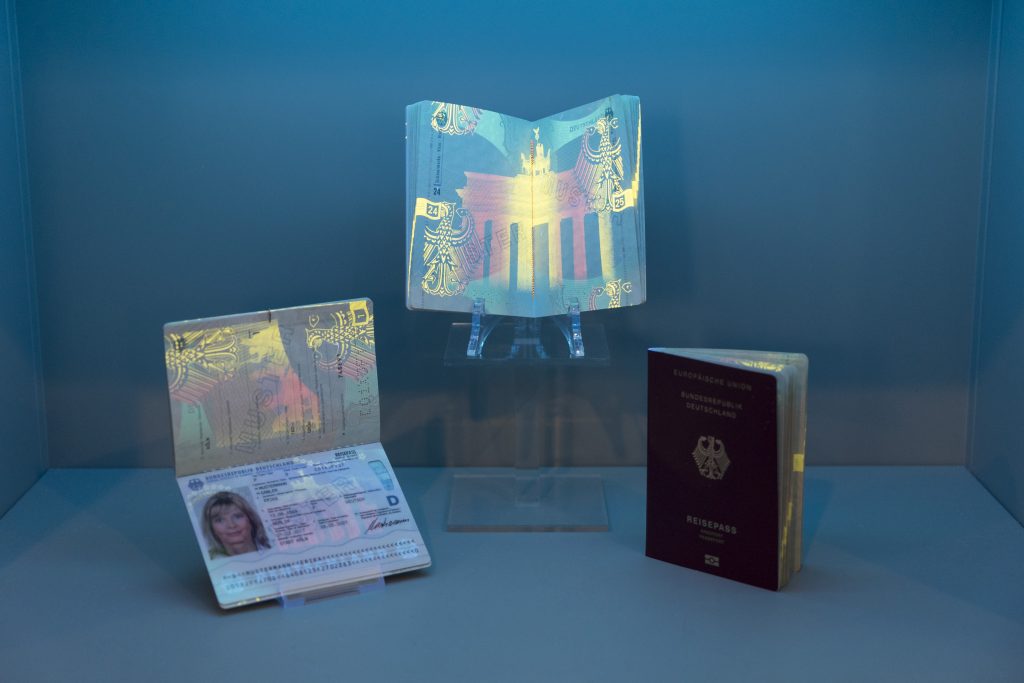 Kaufen Sie einen voll ausgestatteten deutschen Reisepass online